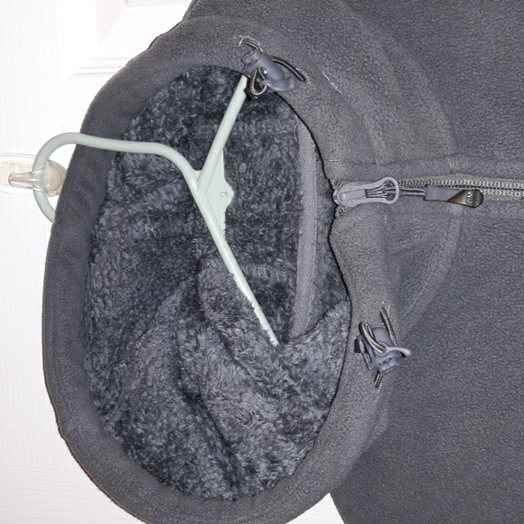 Outdoor Master Fleece Jacket With Hood & Multi-Pockets 100% Polyester - Picture 3 of 14